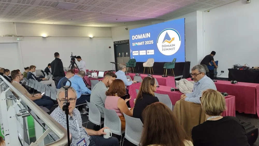 DomainSummit_5.webp
