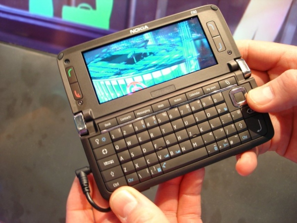 3gsm_e90_01.jpg
